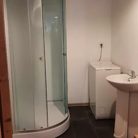 Hébergement de vacances House With Spacious Garden And A Simple Sauna Poltsamaa