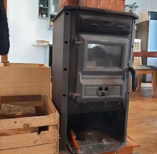 House With Spacious Garden And A Simple Sauna Holiday home *