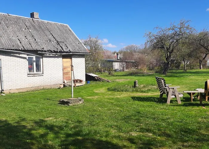 House With Spacious Garden And A Simple Sauna * Poltsamaa